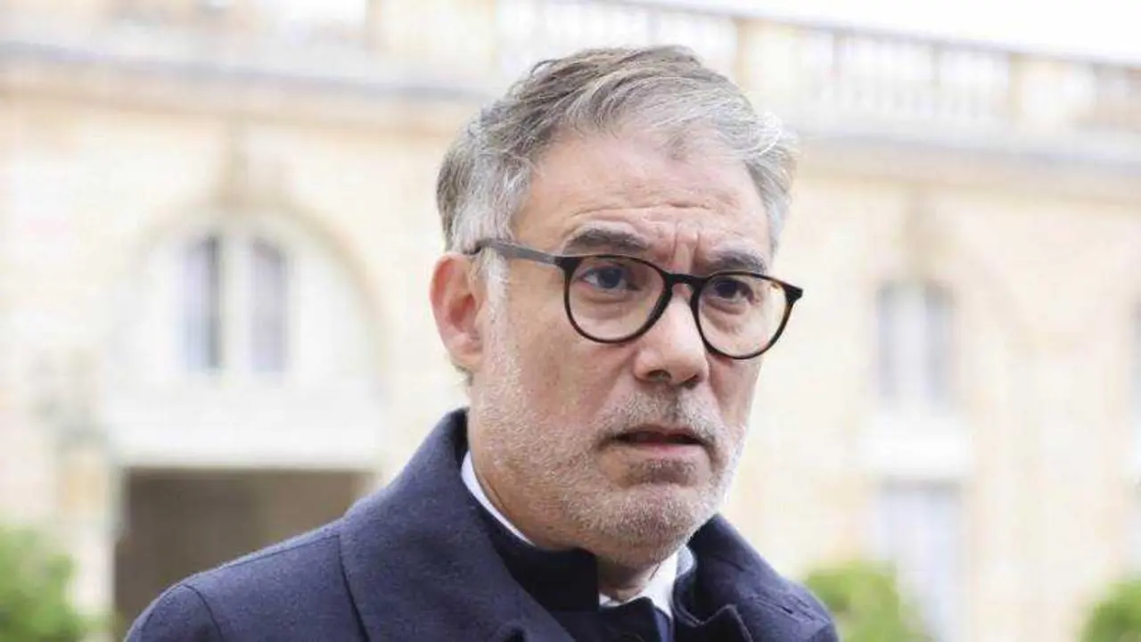 Los socialistas franceses amenazan con censurar al gobierno - E P A / T E R E S A S U A R E Z