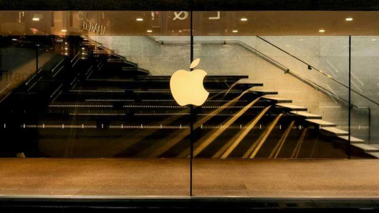 UNSPLASH / FRANCESCO LIOTTI