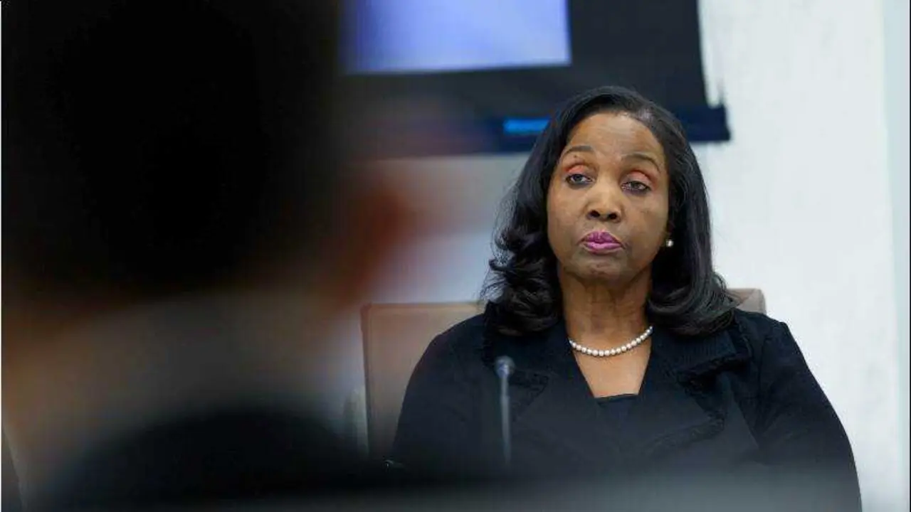 La Fed advierte: la inteligencia artificial podría alterar profundamente el mercado laboral de EE. UU.