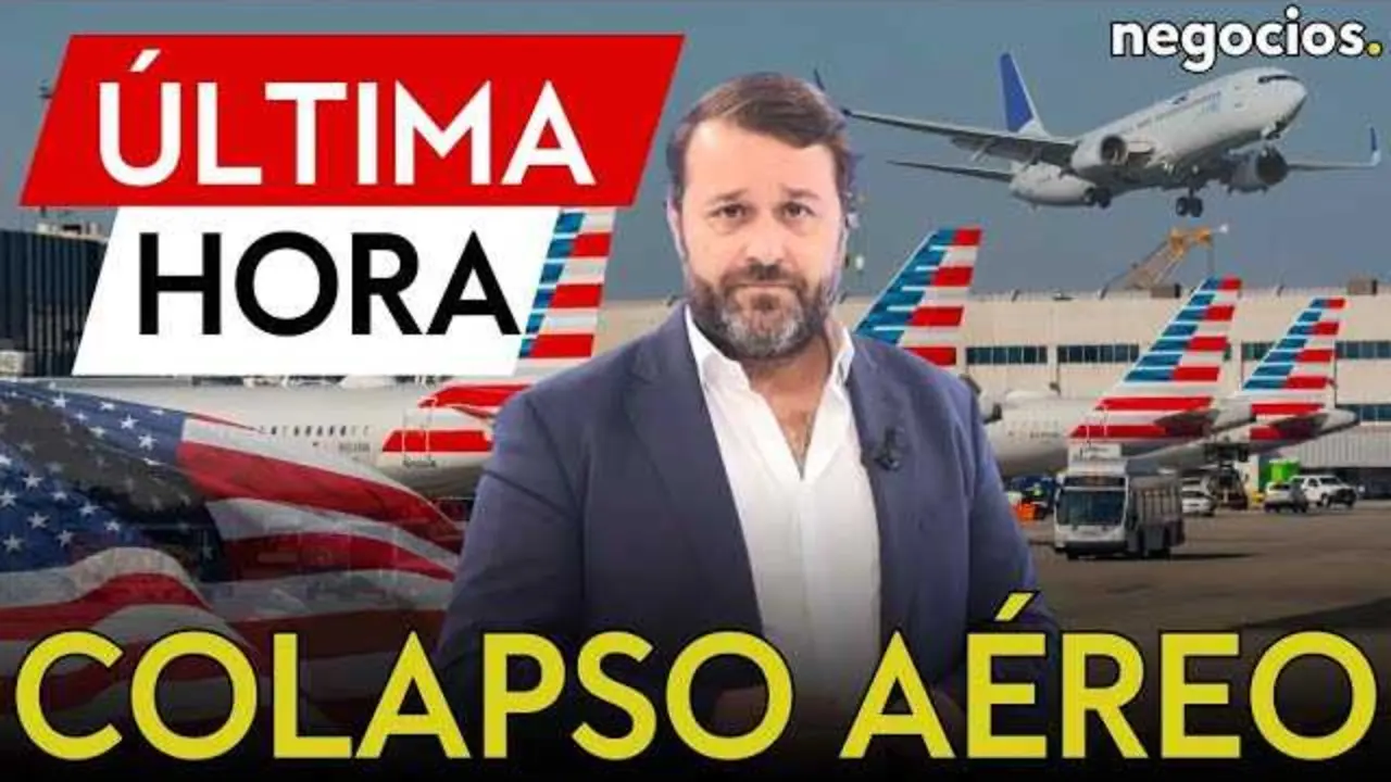 Vista aérea de un aeropuerto estadounidense congestinado con varias aeronaves en plataforma durante el caos por el shutdown<br>                        <br>                        <br>                        <br>                      
