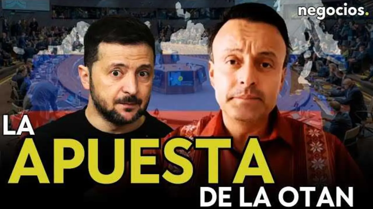 Portaaviones USS Gerald Ford navegando cerca de la costa venezolana, una imagen que simboliza las tensiones geopolíticas en América Latina.<br>                        <br>                        <br>                        <br>                      