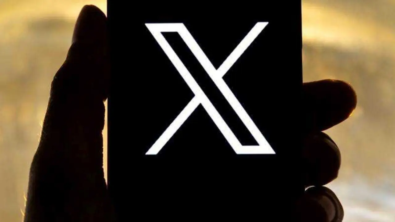 EPA-EFE/ETIENNE LAURENT