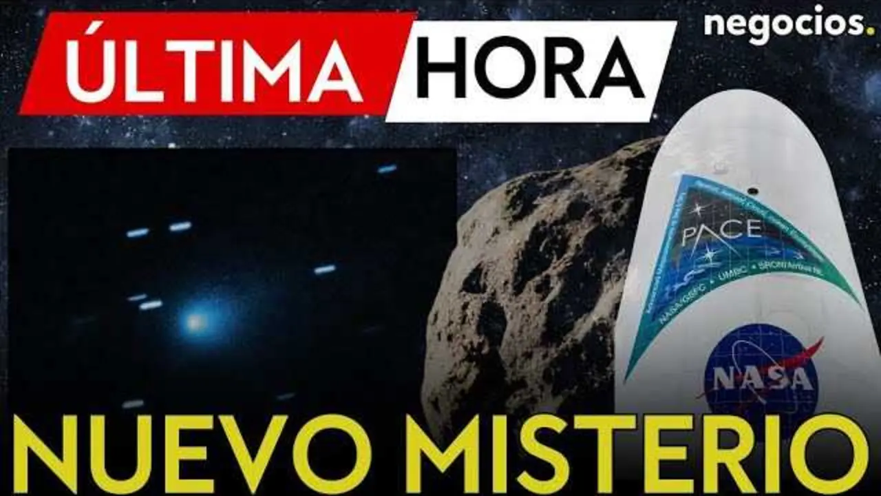 Captura de pantalla del vídeo donde se muestra una imagen atípica de 3I/Atlas con líneas simétricas formando una 'X', observado desde un telescopio astronómico.<br>                        <br>                        <br>                        <br>                      