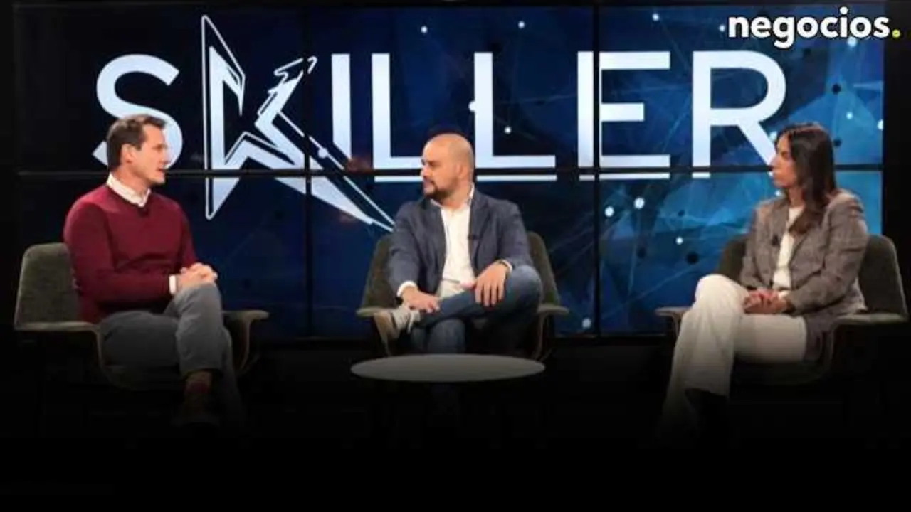 'El futuro de la publicidad: el papel de la IA, los datos y la ejecución de campañas' con gráficos digitales de fondo