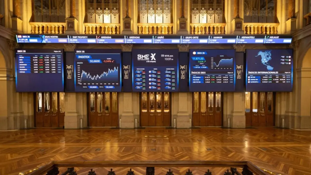 El IBEX 35 alcanza máximos históricos y encadena su novena subida