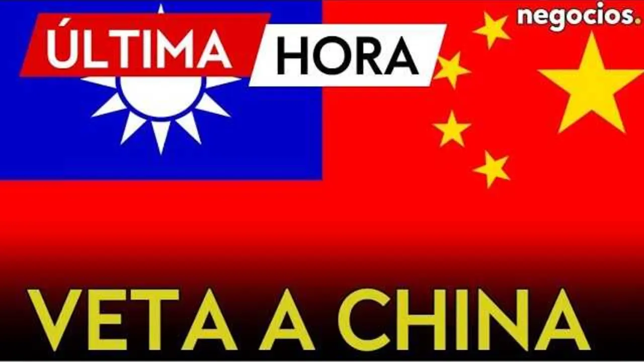 Captura de pantalla del vídeo donde se aborda la prohibición de Xiaohongshu en Taiwán, ilustrando la tensión tecnológica y política entre Taiwán y China.<br>                        <br>                        <br>                        <br>                      