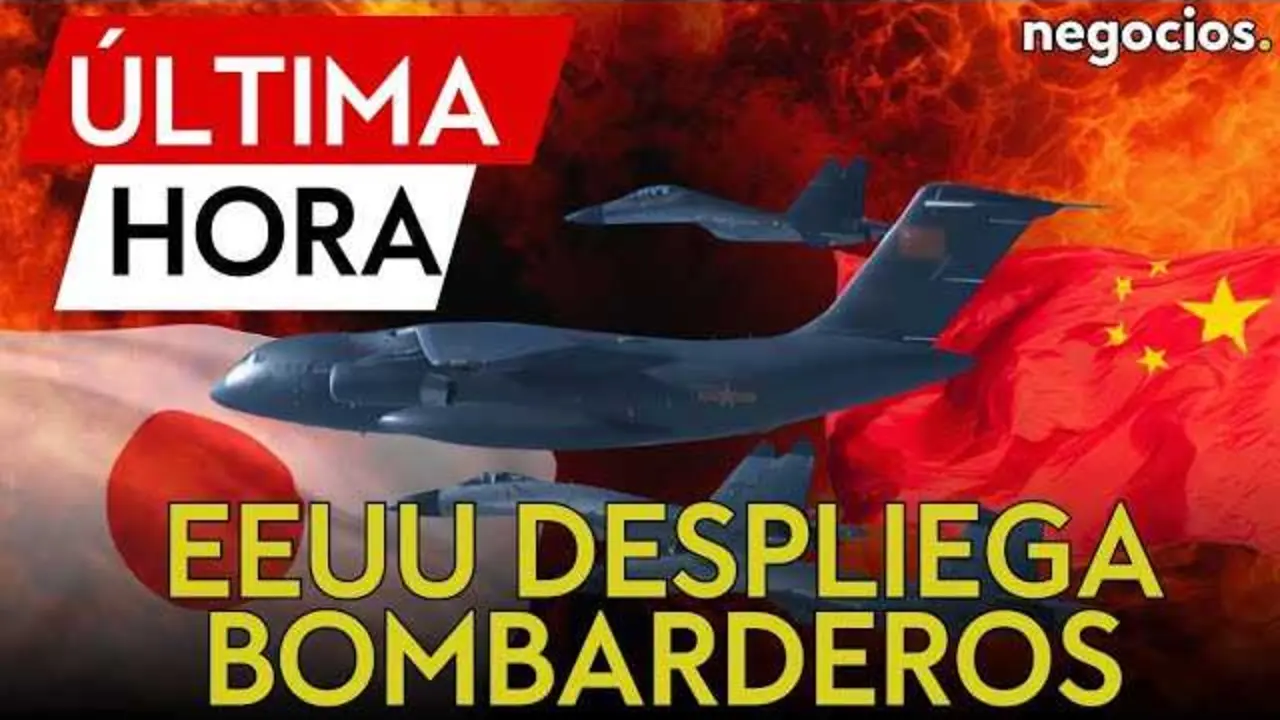 Bombardero estratégico B-52H de Estados Unidos volando sobre aguas cercanas a Japón durante maniobras conjuntas con cazas japoneses.<br>                        <br>                        <br>                        <br>                      