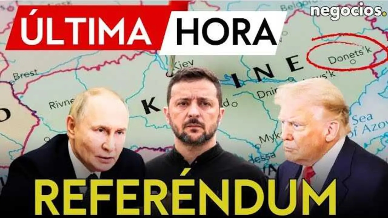 Volodímir Zelensky durante una declaración pública junto a banderas ucranianas, mostrando determinación frente a los planes internacionales sobre el Donbás.<br>                        <br>                        <br>                        <br>                      