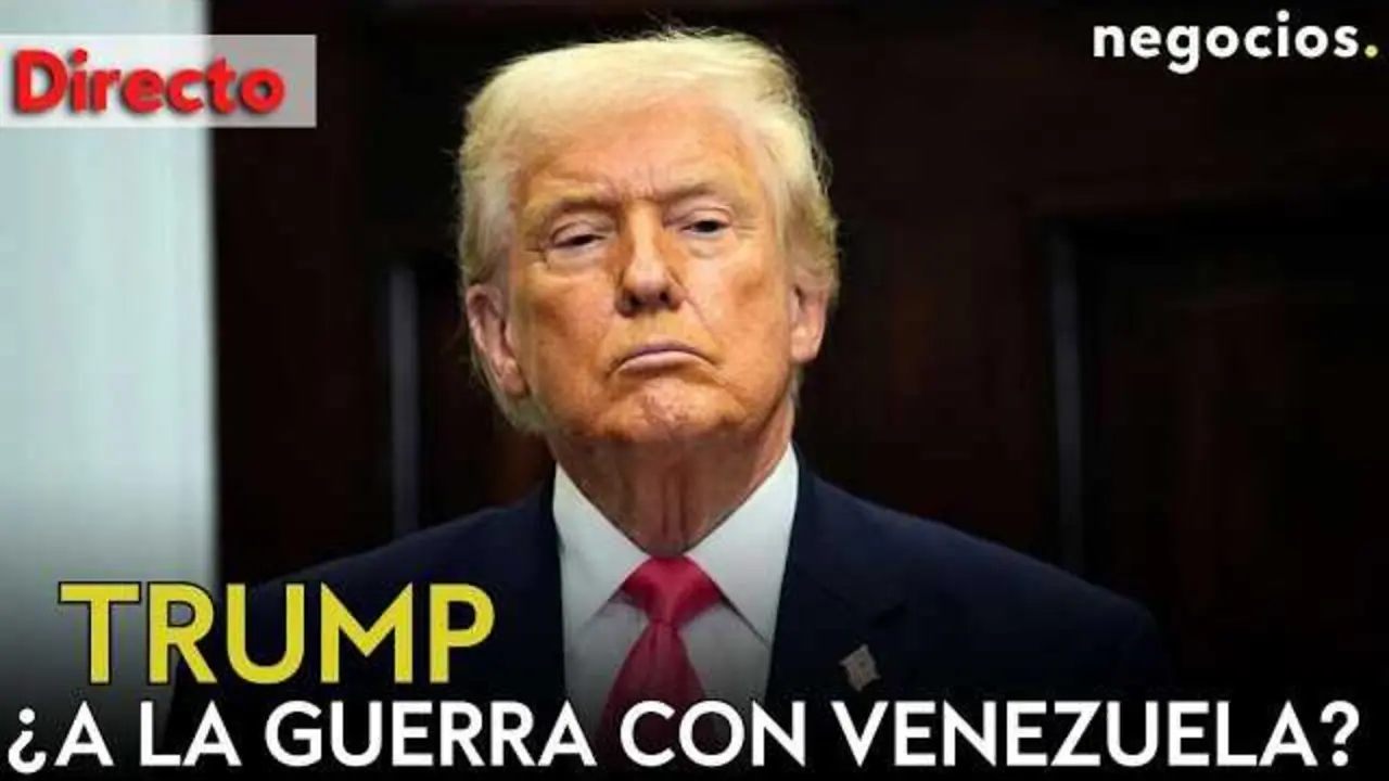 Donald Trump en una conferencia de prensa, gesto serio, acompa&ntilde;ado del mapa de Venezuela en segundo plano<br>                        <br>                        <br>                        <br>                      