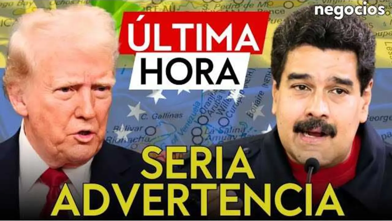 Nicol&aacute;s Maduro en una conferencia institucional, junto a la bandera venezolana, en medio de una declaraci&oacute;n oficial sobre la crisis con Estados Unidos.<br>                        <br>                        <br>                        <br>                      