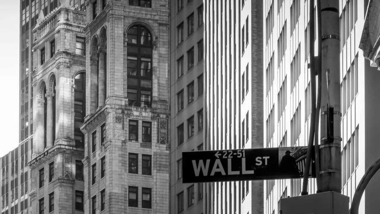 Wall Street cc pexels-william-doll-ii-1601782-6015353