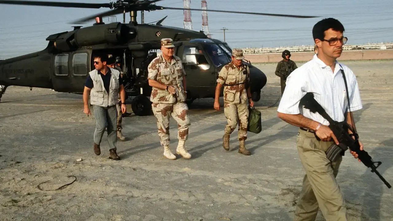 Por Staff Sergeant Dean W. Wagner - http://www.americanspecialops.com/photos/delta-force/delta-force-schwarzkopf.php, Dominio p&uacute;blico, wikipedia