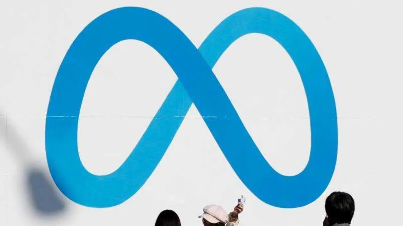 EPA/JOHN G. MABANGLO