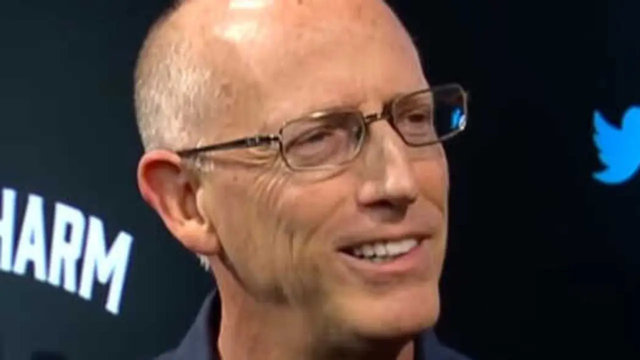Por Art of Charm - Scott Adams | Master Persuader - The Art of Charm Podcast Episode 605, CC BY 3.0
