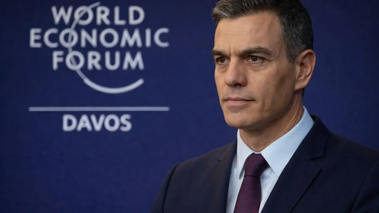 Pedro S&aacute;nchez suspende viaje a Davos tras fatal accidente ferroviario en C&oacute;rdoba