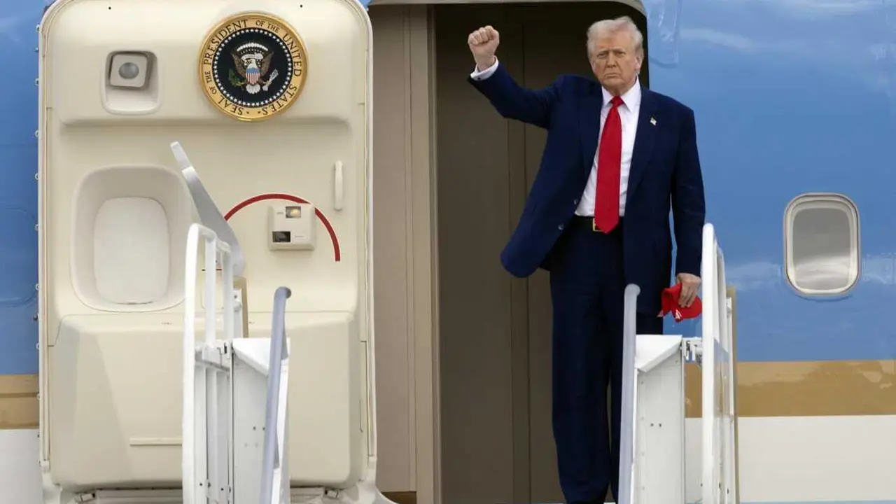 EP_TRUMP_AIR_FORCE_ONE