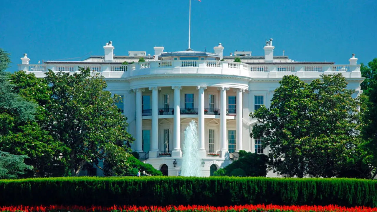 Trump apunta a Kevin Warsh como pr&oacute;ximo jefe de la Fed