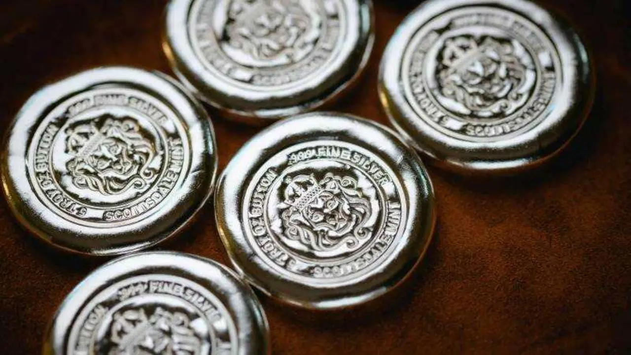 UNSPLASH / SCOTTSDALE MINT