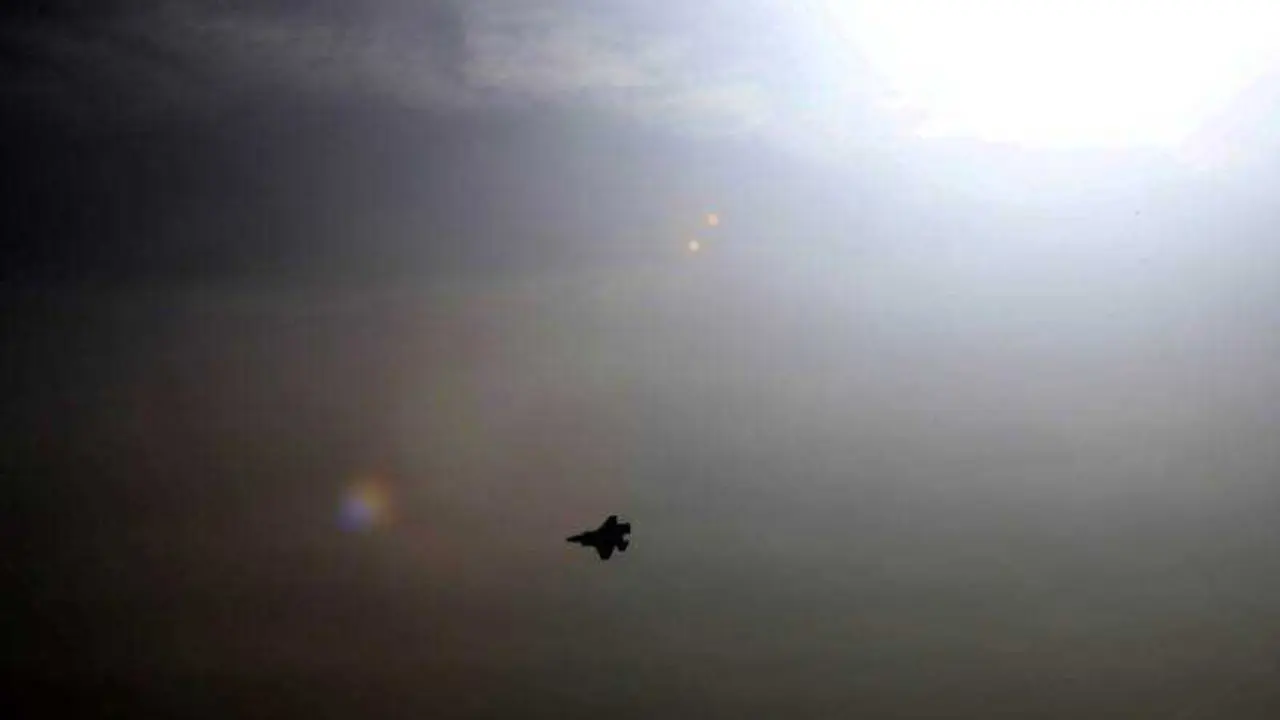 Avión militar EPA_PETROS KARADJIAS _ POOL