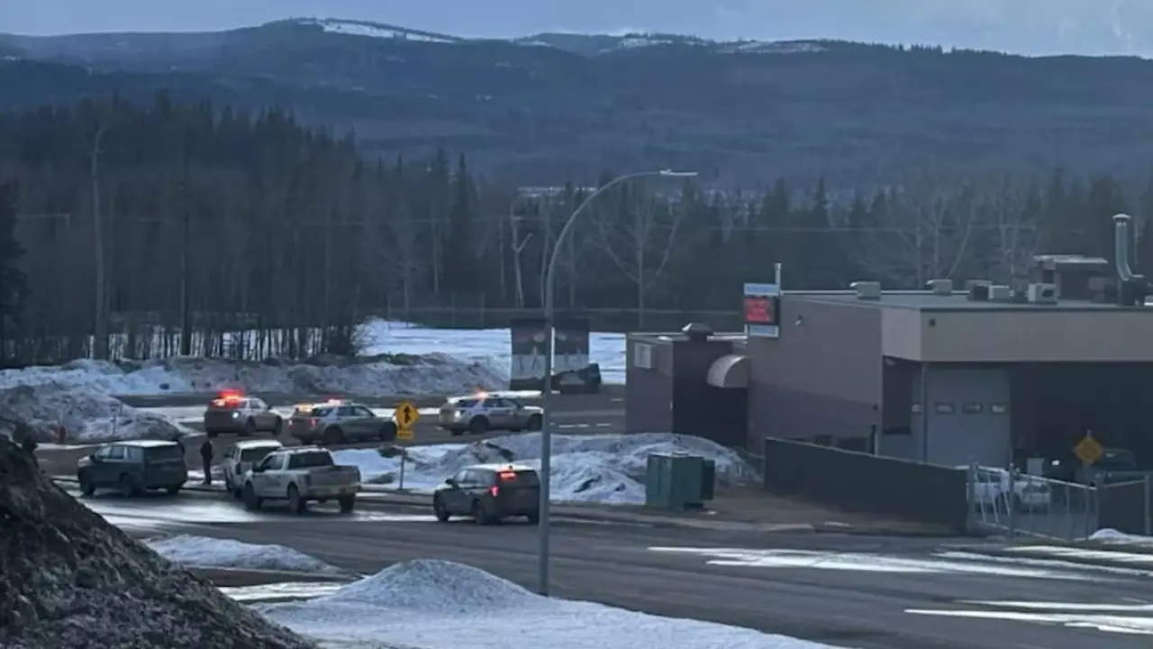 Diez muertos en la matanza de Tumbler Ridge, tercera peor en Canad&aacute;