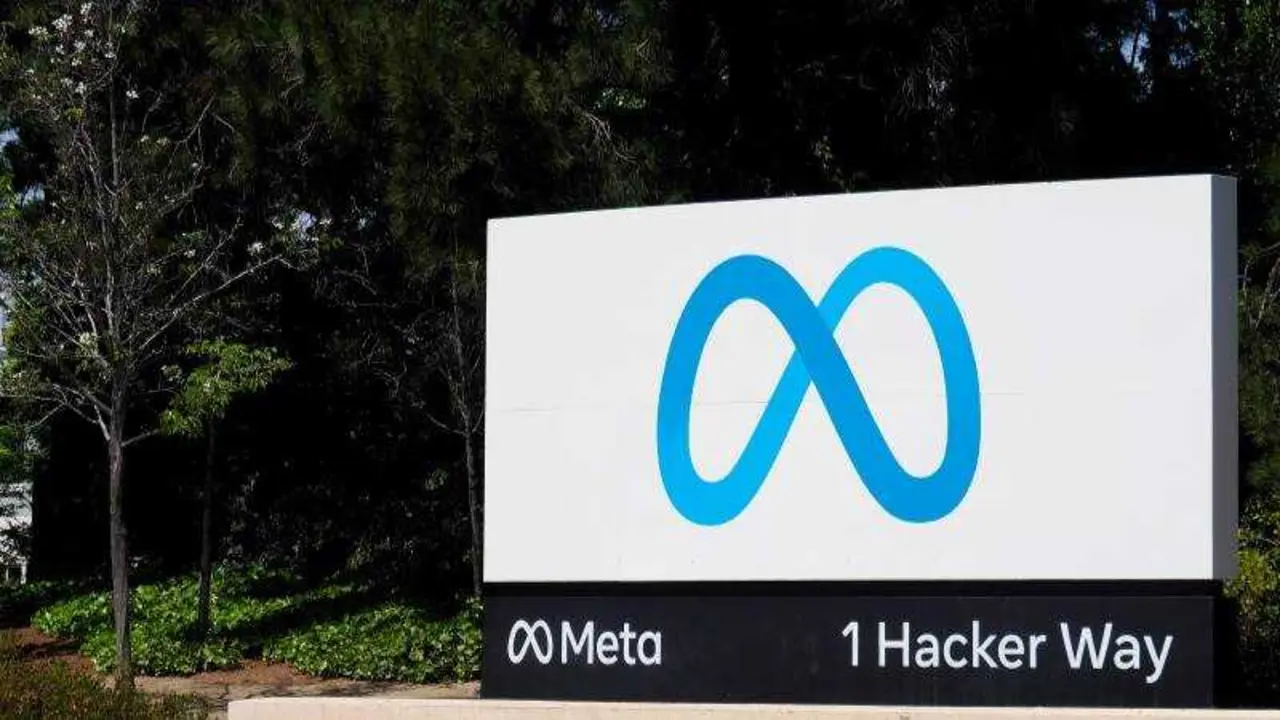 EPA/JOHN G. MABANGLO