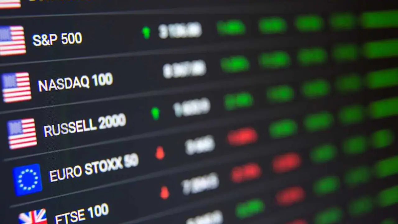 El FTSE 100 salva la apertura europea entre dudas macro