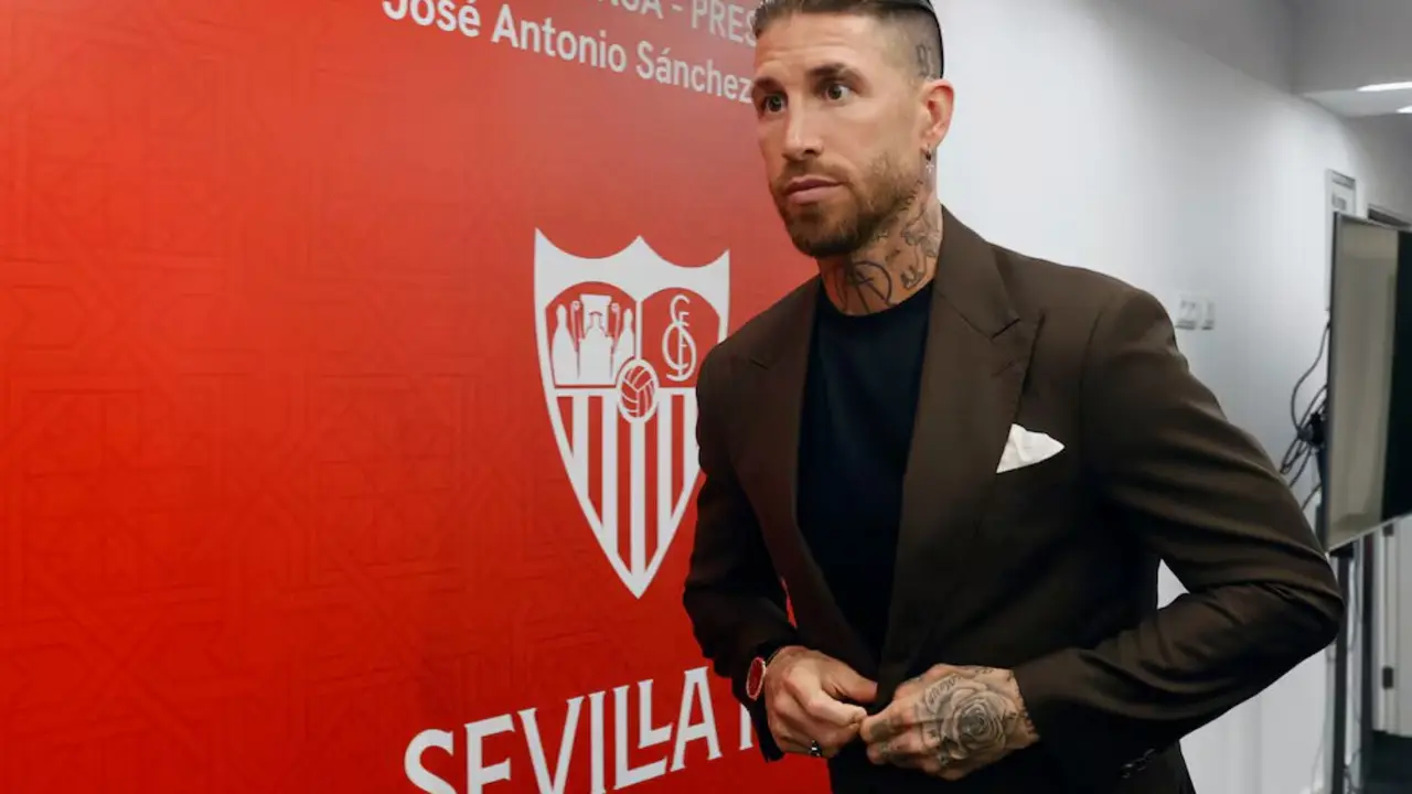 Sergio Ramos, el d&iacute;a de su despedida como jugador del Sevilla en la segunda etapa.
Jos&eacute; Manuel Vidal (EFE)