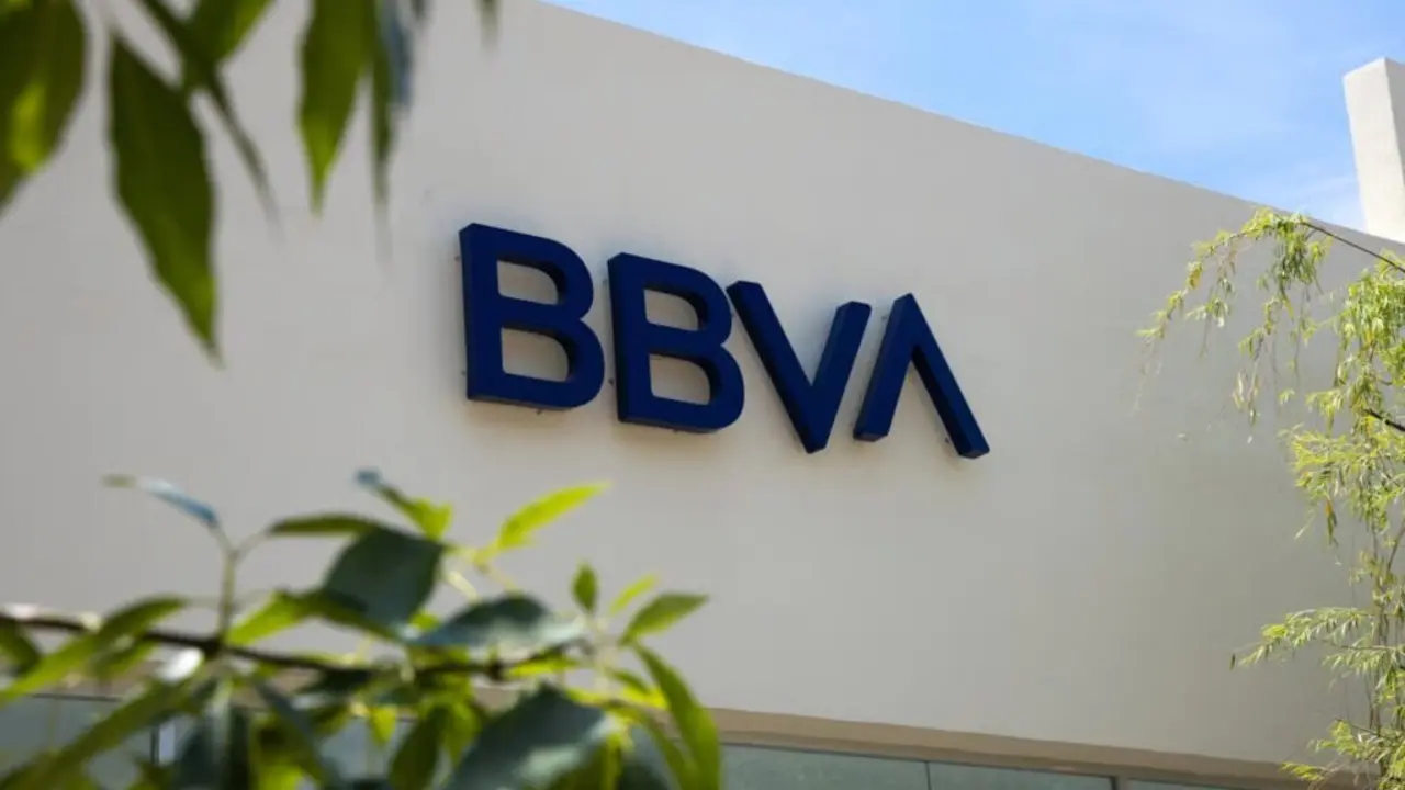 1767690701-shutterstock_1706843470-1024x683