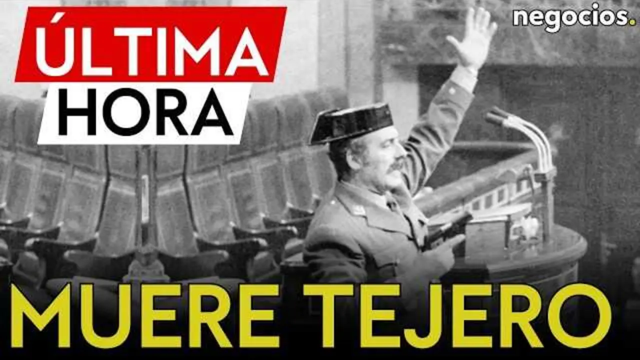 Antonio Tejero en el Congreso de los Diputados durante el intento de golpe de Estado del 23F en 1981.<br>                        <br>                        <br>                        <br>                      