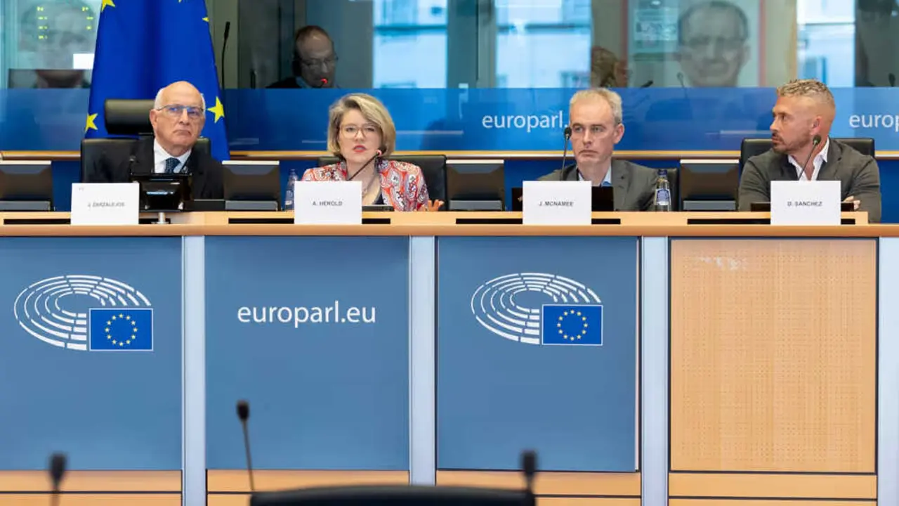 Presentaci&oacute;n del an&aacute;lisis sobre el impacto de la IA en los medios de comunicaci&oacute;n por GfK DAM | Bruselas