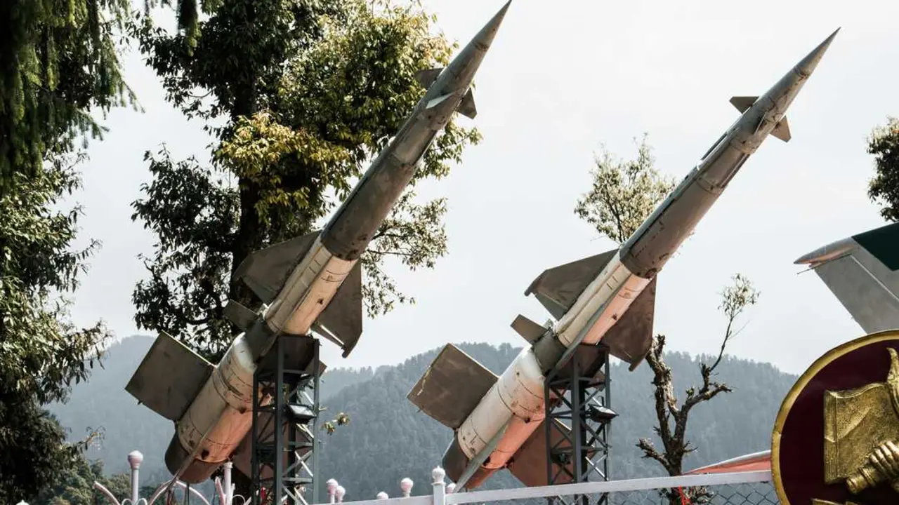 Misiles

Foto de Akshat Jhingran en Unsplash