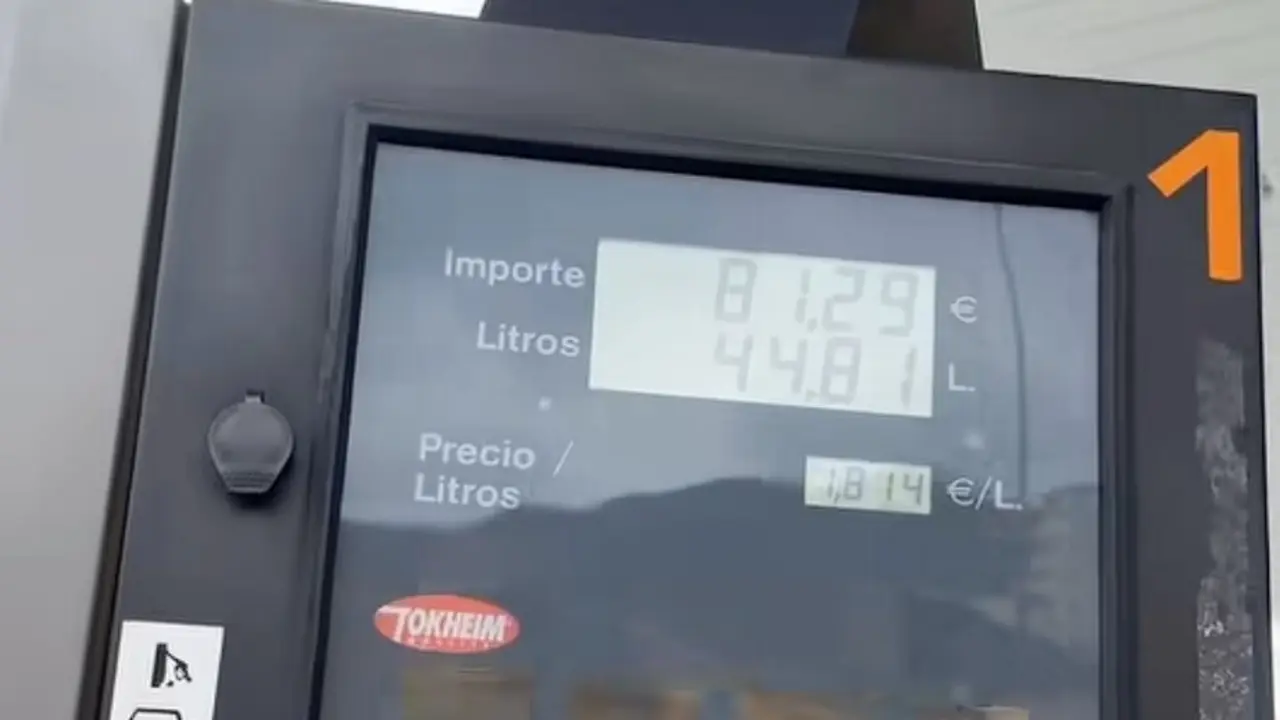 El surtidor de gasolina. Foto: Trucorumano.