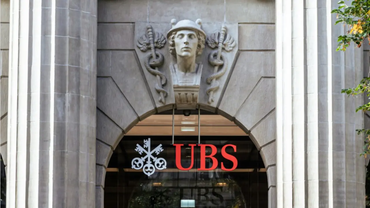 UBS

Foto de Artiom Vallat en Unsplash