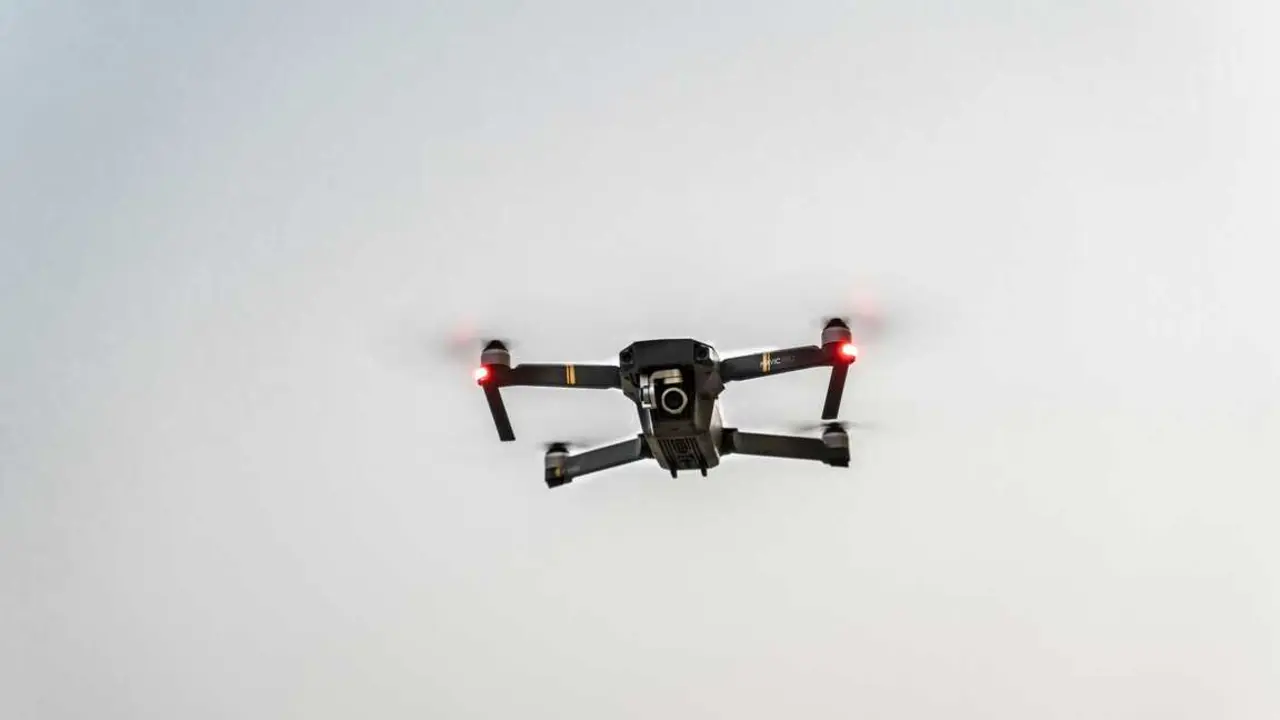 Dron

Foto de sohail shaikh en Unsplash