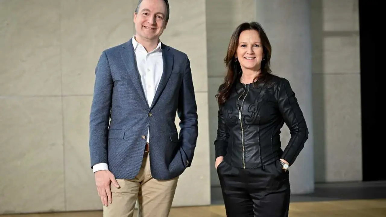 Juan Mar&iacute;a Aramburu, CEO de Keepler y Mercedes Oblanca, presidenta y CEO de Accenture en Espa&ntilde;a y Portugal. Fot&oacute;grafo Nacho Urb&oacute;n
