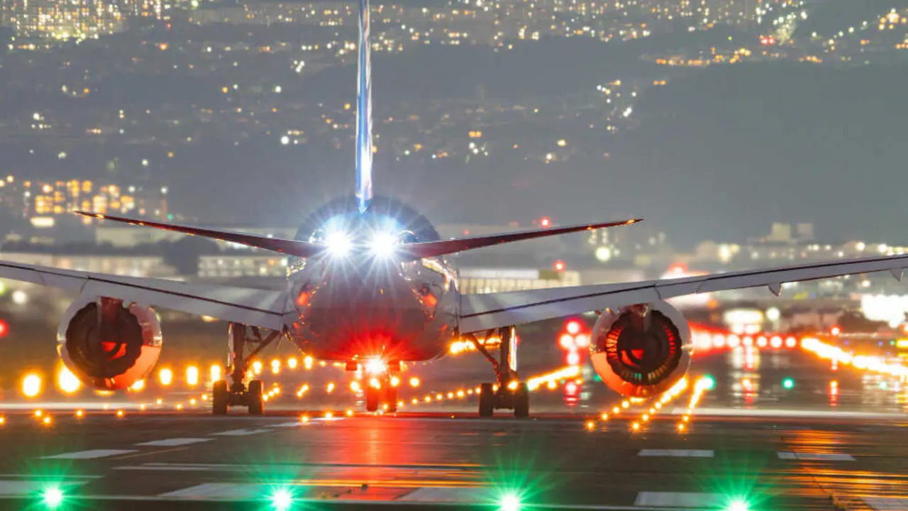 Aviones-comerciales-Parking-del-Aeropuerto