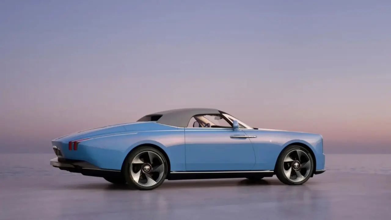 Rolls-Royce fabrica 100 Nightingale, su cabrio el&eacute;ctrico de &eacute;lite