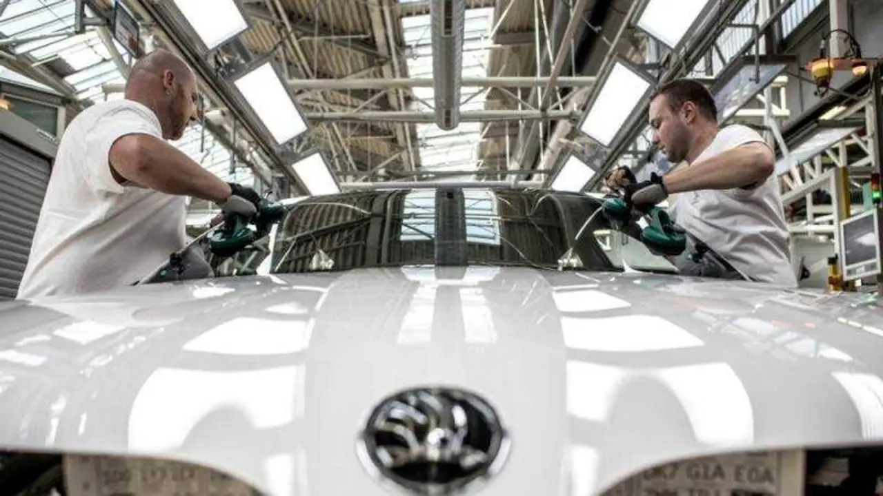 La empresa brit&aacute;nica-sudafricana de reparaci&oacute;n de cristales Belron, EPA/MARTIN DIVISEK