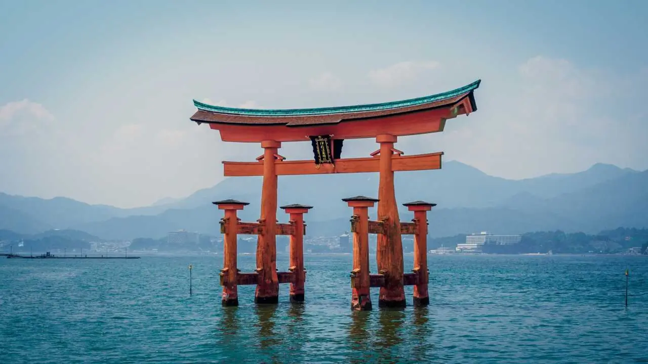 Jap&oacute;n

Foto de Nicki Eliza Schinow en Unsplash
