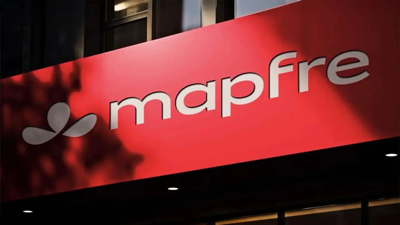 fachada-oficina-mapfre-logotipo-corporativo