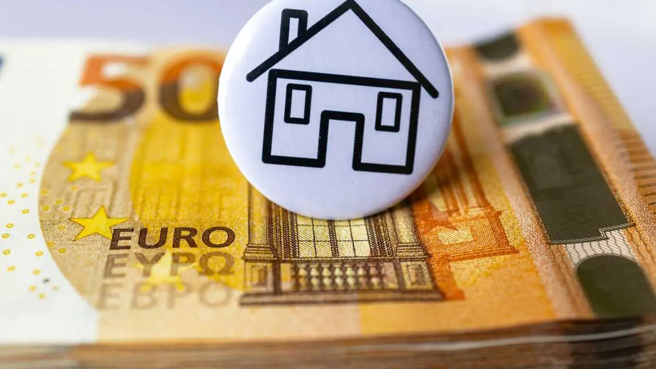 Hipoteca

Foto de Marek Studzinski en Unsplash