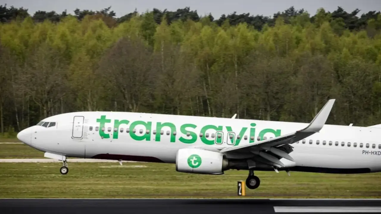 La-aerolinea-Transavia-anulara-vuelos-por-los-efectos-de-la-guerra-en-el-precio-del-queroseno