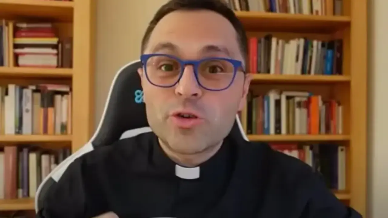 El sacerdote Valent&iacute;n Aparicio. Foto: Youtube.