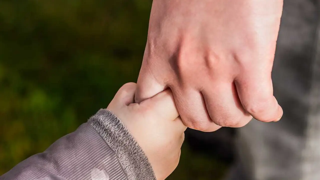 Las familias de acogida cuidan de más de 16.000 niños y niñas en España_Aldeas Infantiles SOS_1