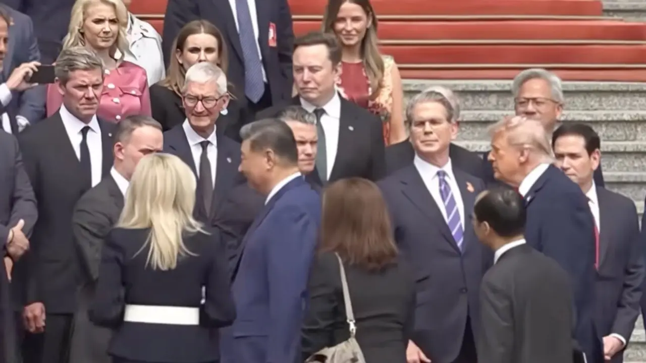 La foto de los oligarcas con Xi Jinping.