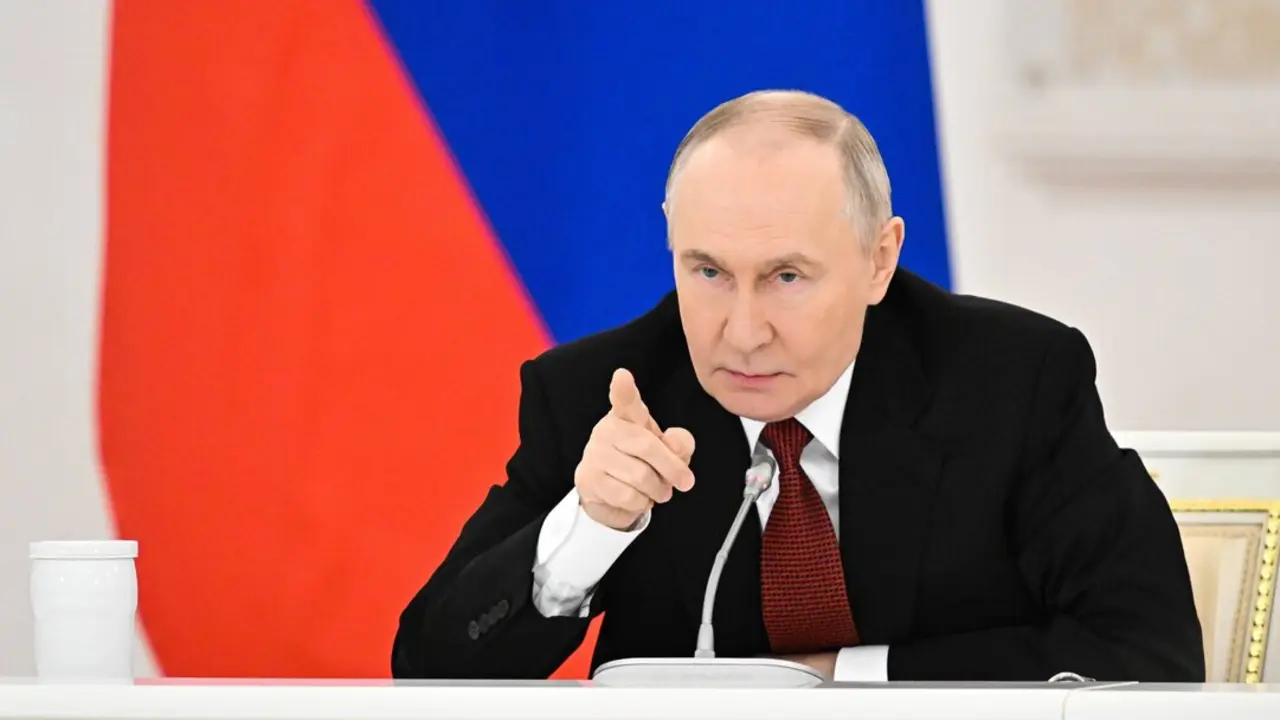 EP_PUTIN_SEÑALANDO