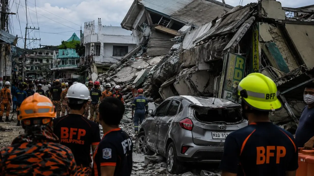 El terremoto de 7,8 en Filipinas ya deja 32 muertos