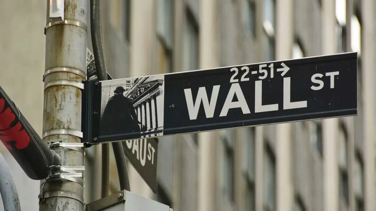 Wall Street

Foto de Supradoc en Unsplash