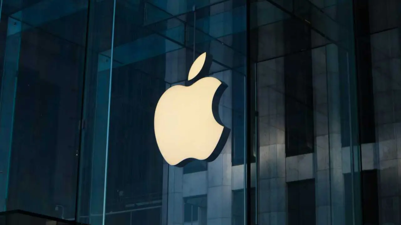 Apple

Foto de Laurenz Heymann en Unsplash