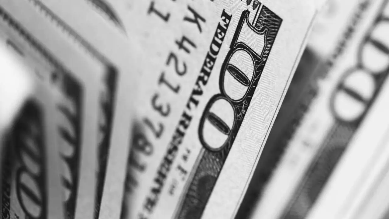 D&oacute;lar

Foto de Pepi Stojanovski en Unsplash